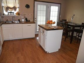 2nd image of 154 Ashland