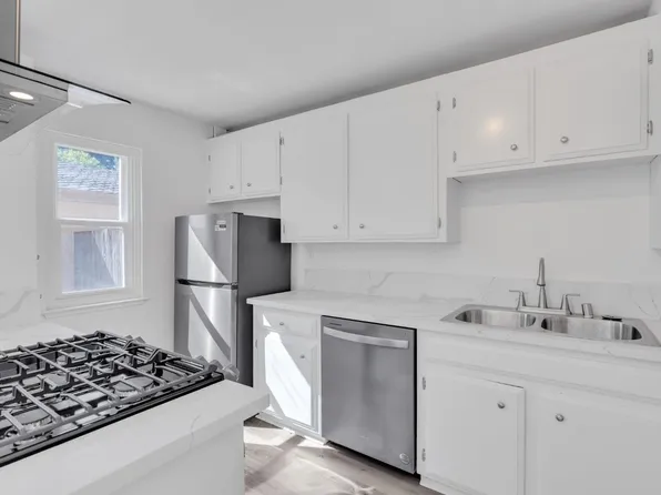 207 Touchstone Pl, West Sacramento, CA 95691