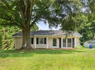 4215 Valjean Ln, Winston Salem, NC 27107