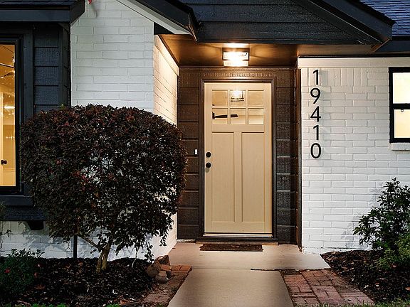 2nd image of 19410 Craigchester Ln