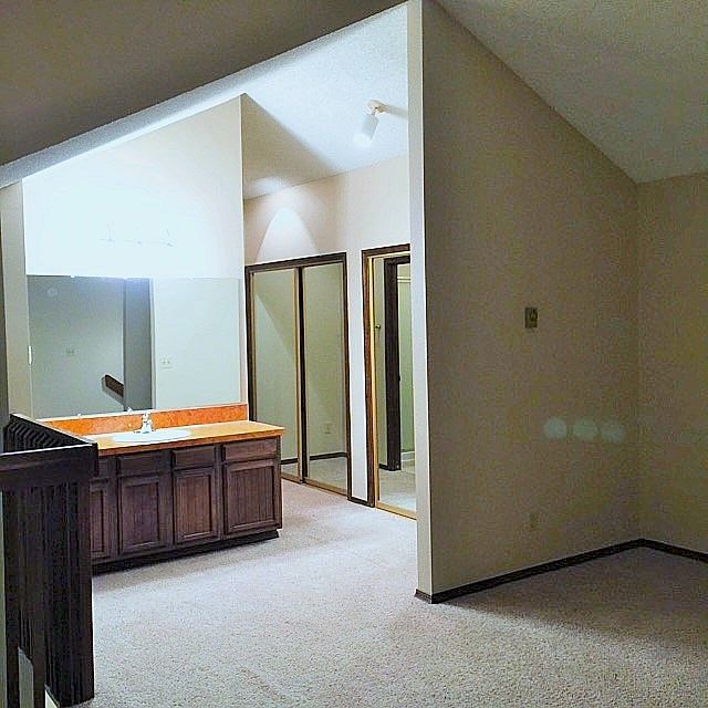 1st image of 815 SE 141st Ave