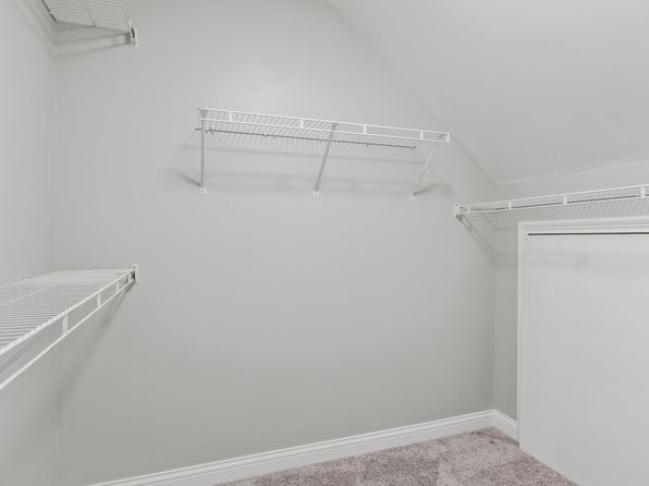 lexington-kentucky-446956486 picture