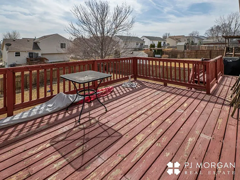 17729 Olive St — Photo 9