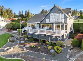 218 Bella Vista Dr, Fox Island, WA 98333