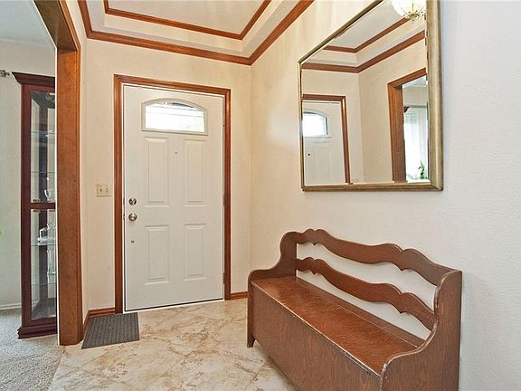 3rd image of 2160 Bunker Hill Cir