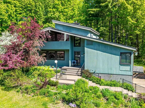 21850 Peepsock Rd, Houghton, MI 49931
