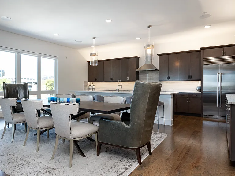 2934 N Hall St #401 — Photo 8