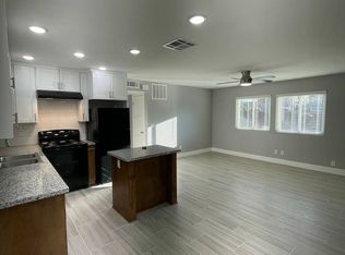 69 W Beverly Dr APT 102, Clovis, CA 93612