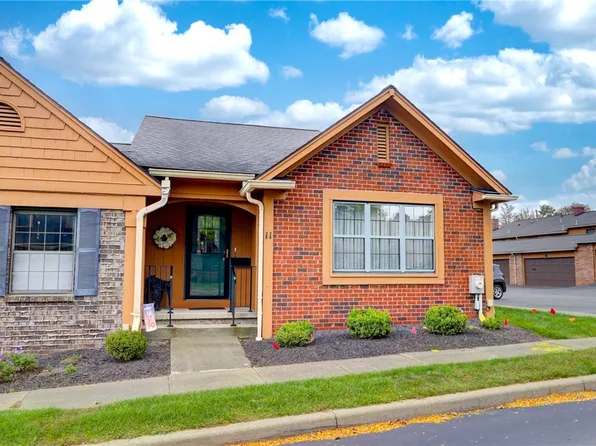 11 Georgetown Ln, Fairport, NY 14450