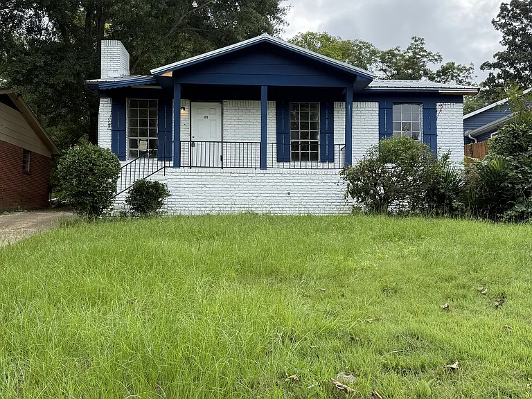 405 Nevada St — Photo 1