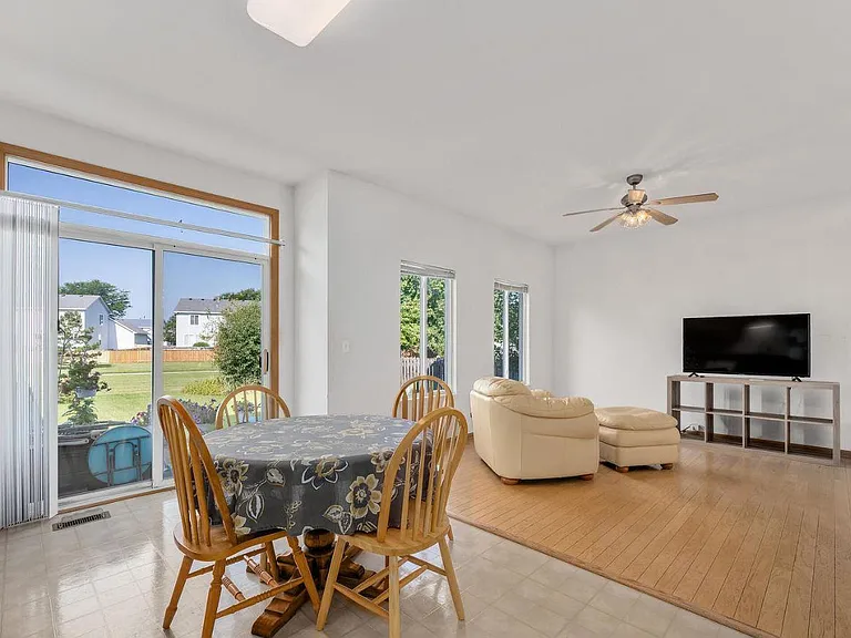 2707 River Bend Ln — Photo 10