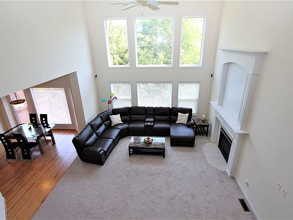 2nd image of 1834 Farmhouse Way