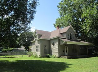 621 E 4th St, Cherryvale, KS 67335