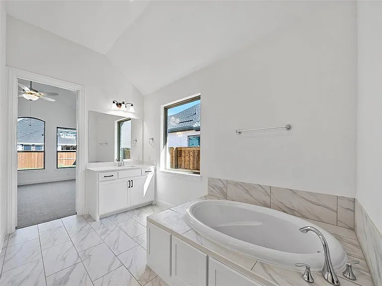 4280 Mill Pond Dr — Photo 20
