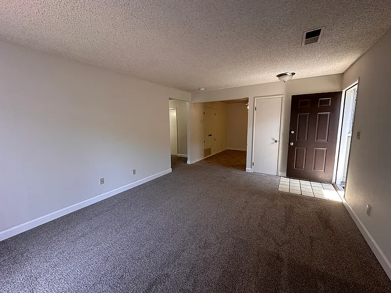 3886 Mulberry Dr #A7 — Photo 3