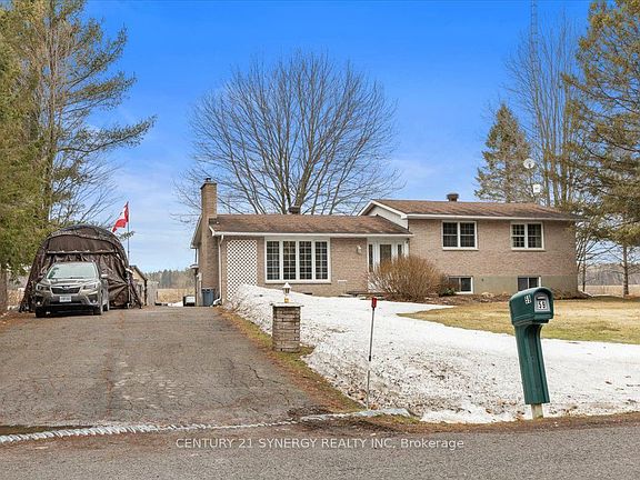 3rd image of 59 Seguinbourg Rd