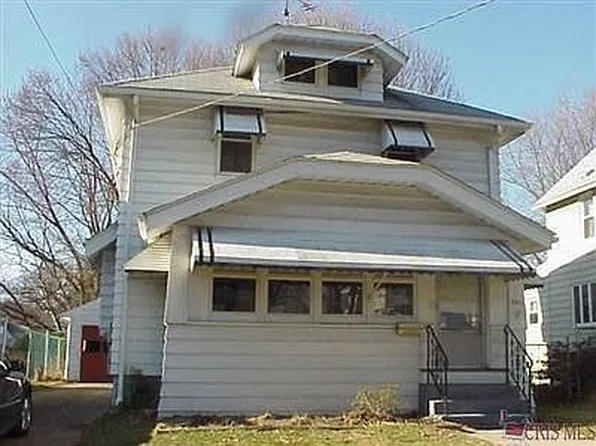 990 Collinwood Ave, Akron, OH 44310