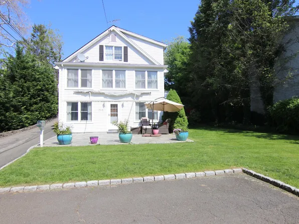 172 Davis Ave Unit 1, Greenwich, CT 06830