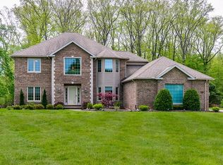 2913 Oakwood Dr, Willoughby Hills, OH