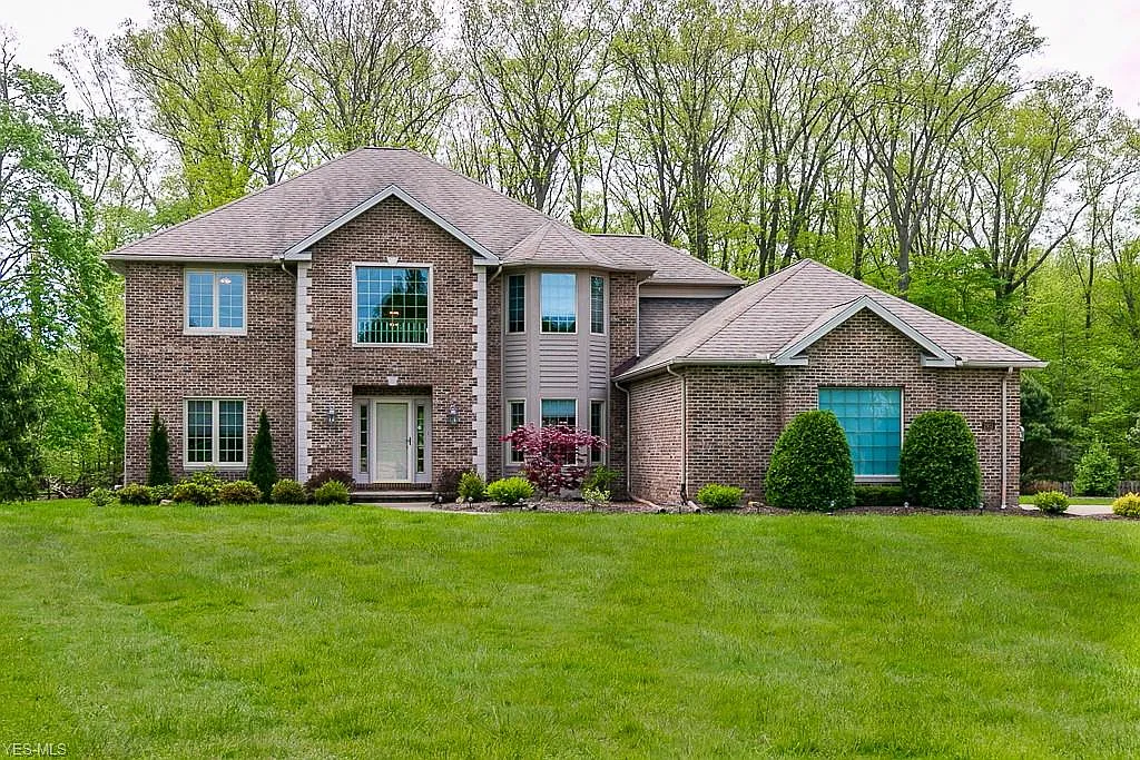 2913 Oakwood Dr photo 1