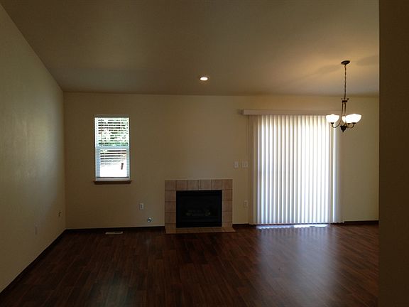 2nd image of 11905 128th Street Ct E