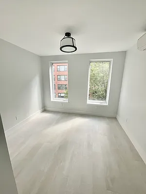 Rented by Five Town Global Realty | media 25