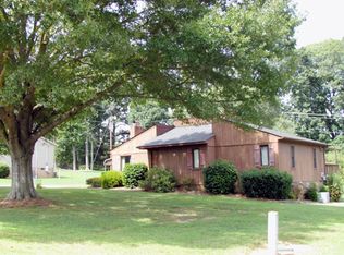 124 Shadowbrook Rd, Mount Holly, NC 28120