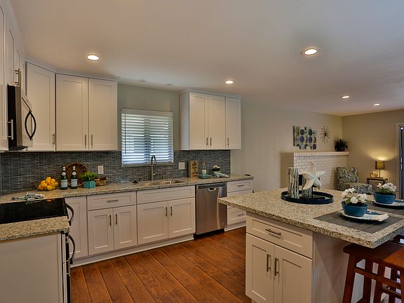 2nd image of 6206 Westwood Dr