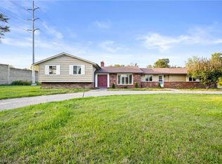 27299 Belgrave Rd, Pepper Pike, OH 44124