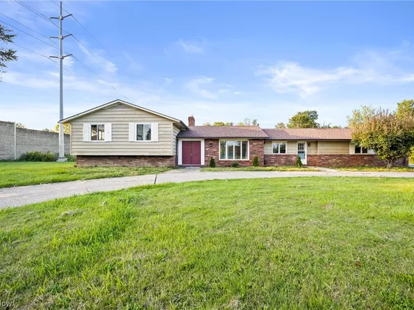 27299 Belgrave Rd, Pepper Pike, OH 44124