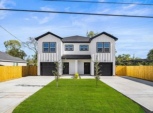 6719 Roanoke St, Houston, TX 77028