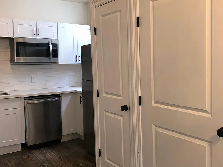3508 Robert St #DOWNSTAIRS — Photo 14