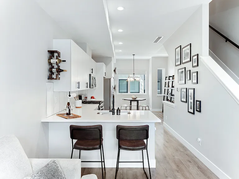3830 N Jason St #6 — Photo 17
