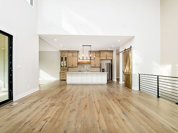 4th image of 3526 Dartmoor Way