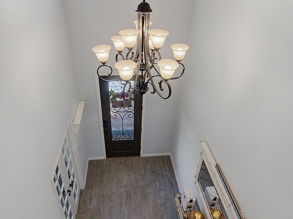 4th image of 464 Letara Ranch Rd