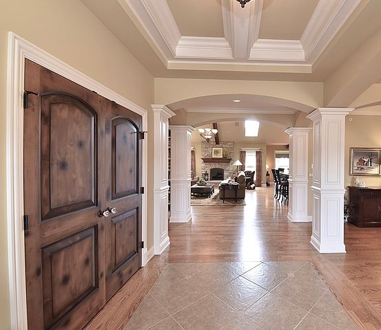 1st image of 39W385 Long Meadow Ln