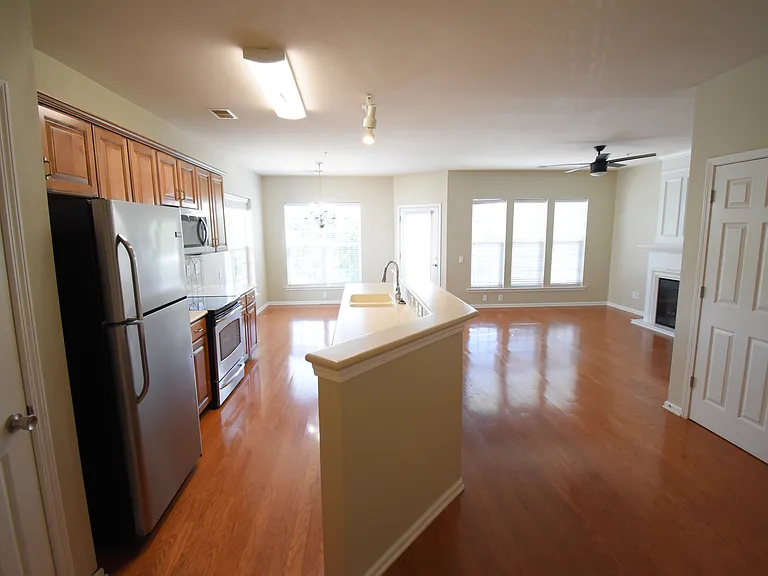 14945 Santa Lucia Dr — Photo 19