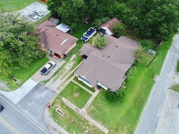 2nd image of 501 S Elm St
