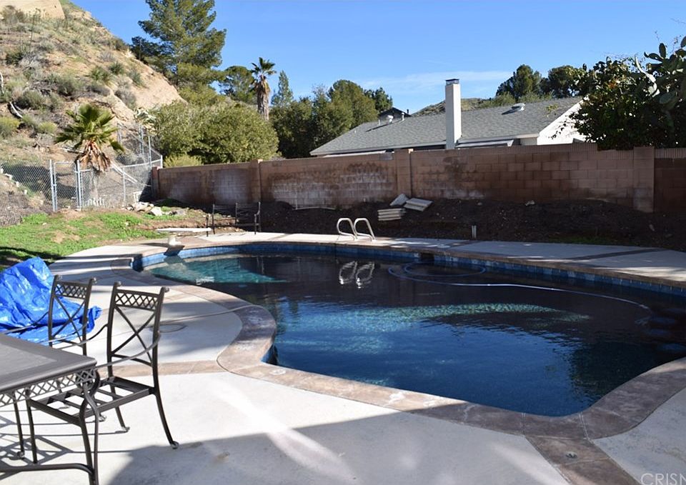 2nd image of 15675 Poppyseed Ln