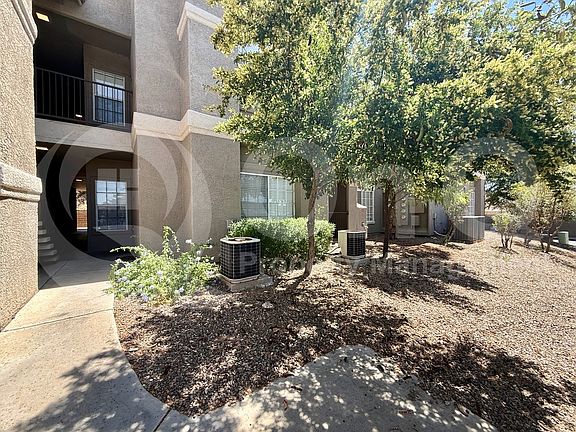 4th image of 1500 E Pusch Wilderness Dr Unit 15102