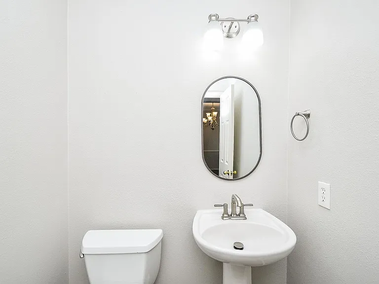 5523 Poundstone Ct — Photo 9