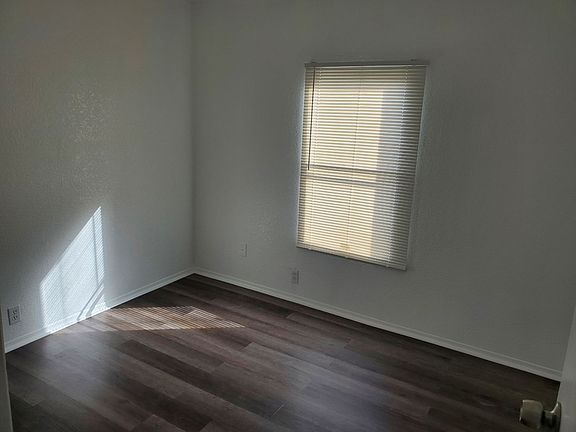 4th image of 11806 Greenglen Dr
