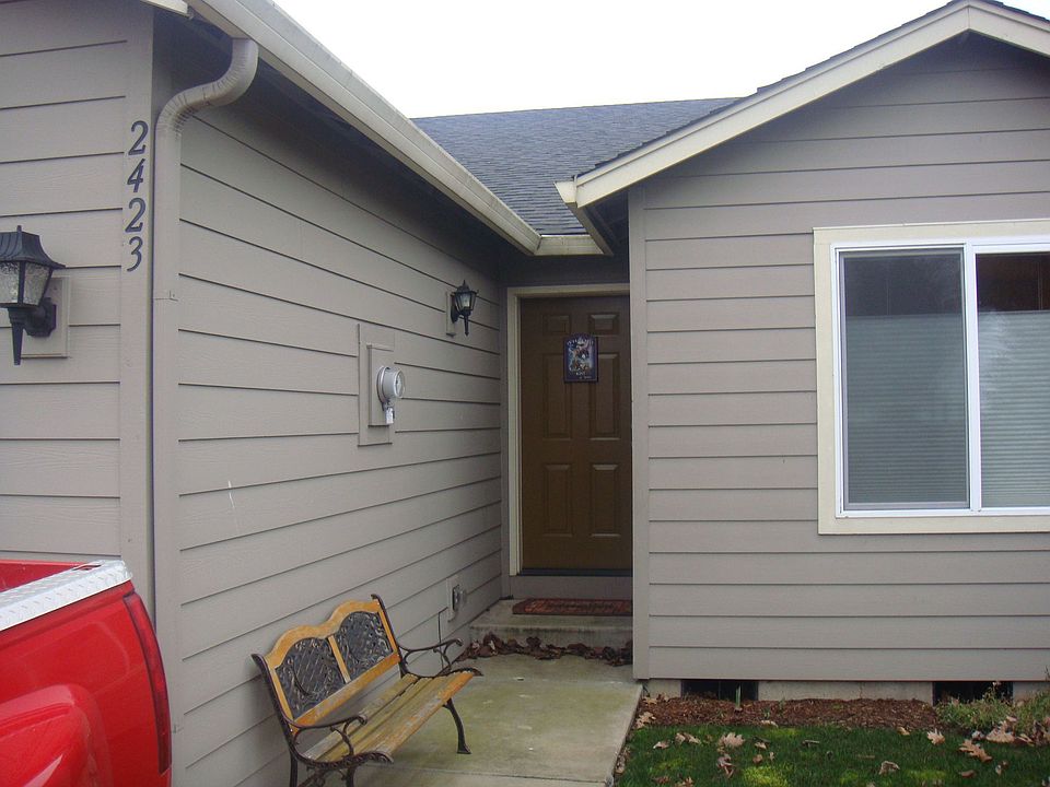 1st image of 2423 W 31st St