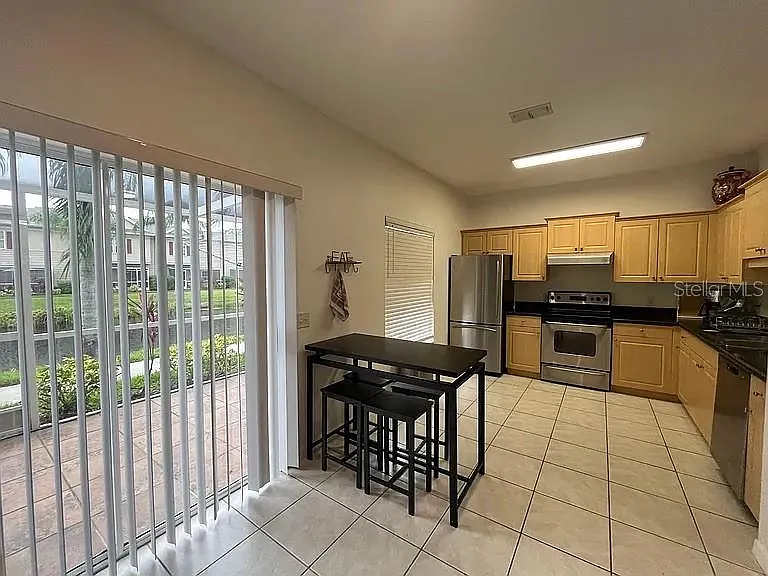 7755 Plantation Cir — Photo 10
