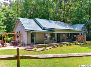 101 Aspin Ln, Scottsboro, AL 35769