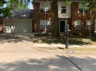 3910 W Oak Dr, Columbia, MO 65203