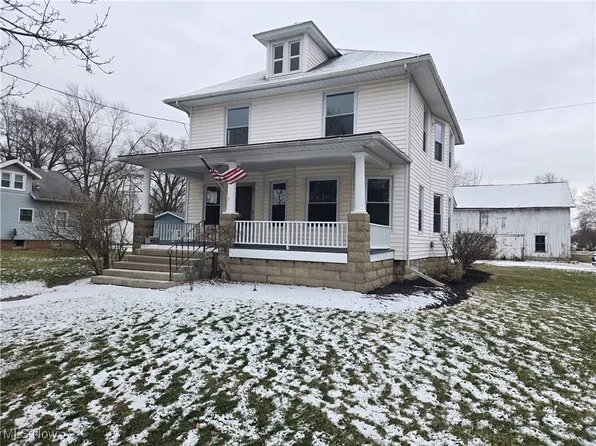 504 E Herrick Ave, Wellington, OH 44090