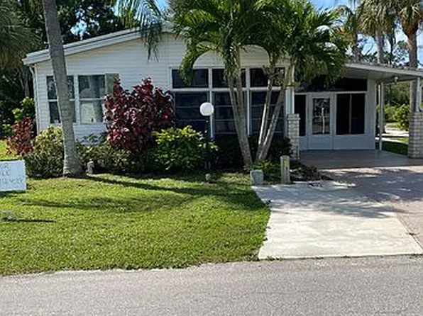 8363 Wagon Wheel Cir, North Fort Myers, FL 33917