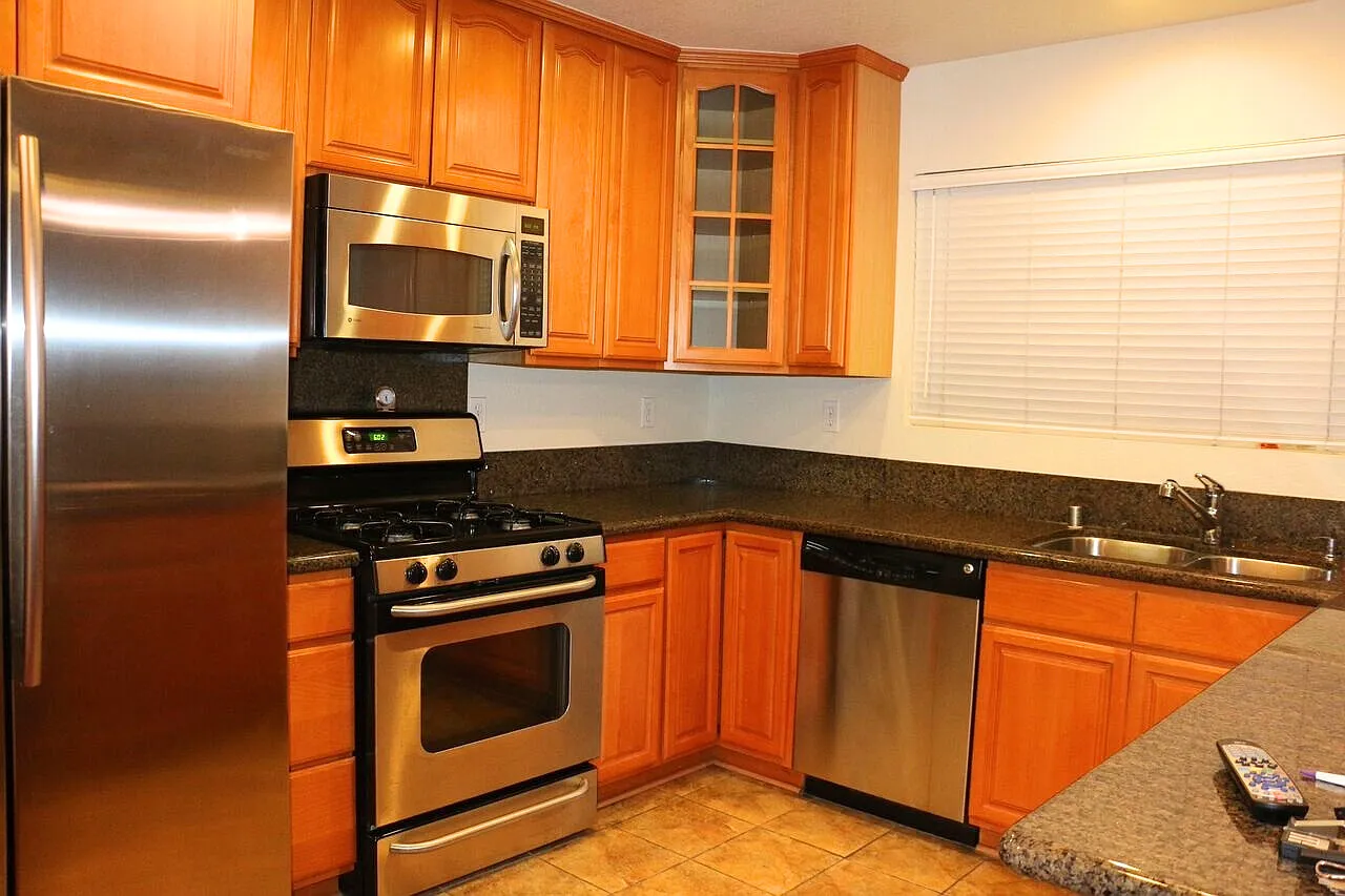 1331 Lehigh Street — Photo 4
