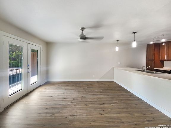 3rd image of 8038 BROADWAY #228L